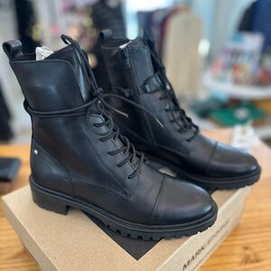 Women’s size 9 Black Combat Boots